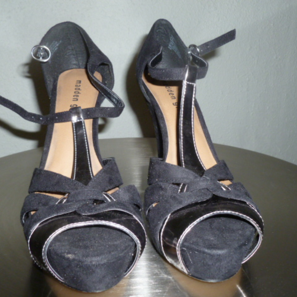 Peep Toe Girl Plaform NWT